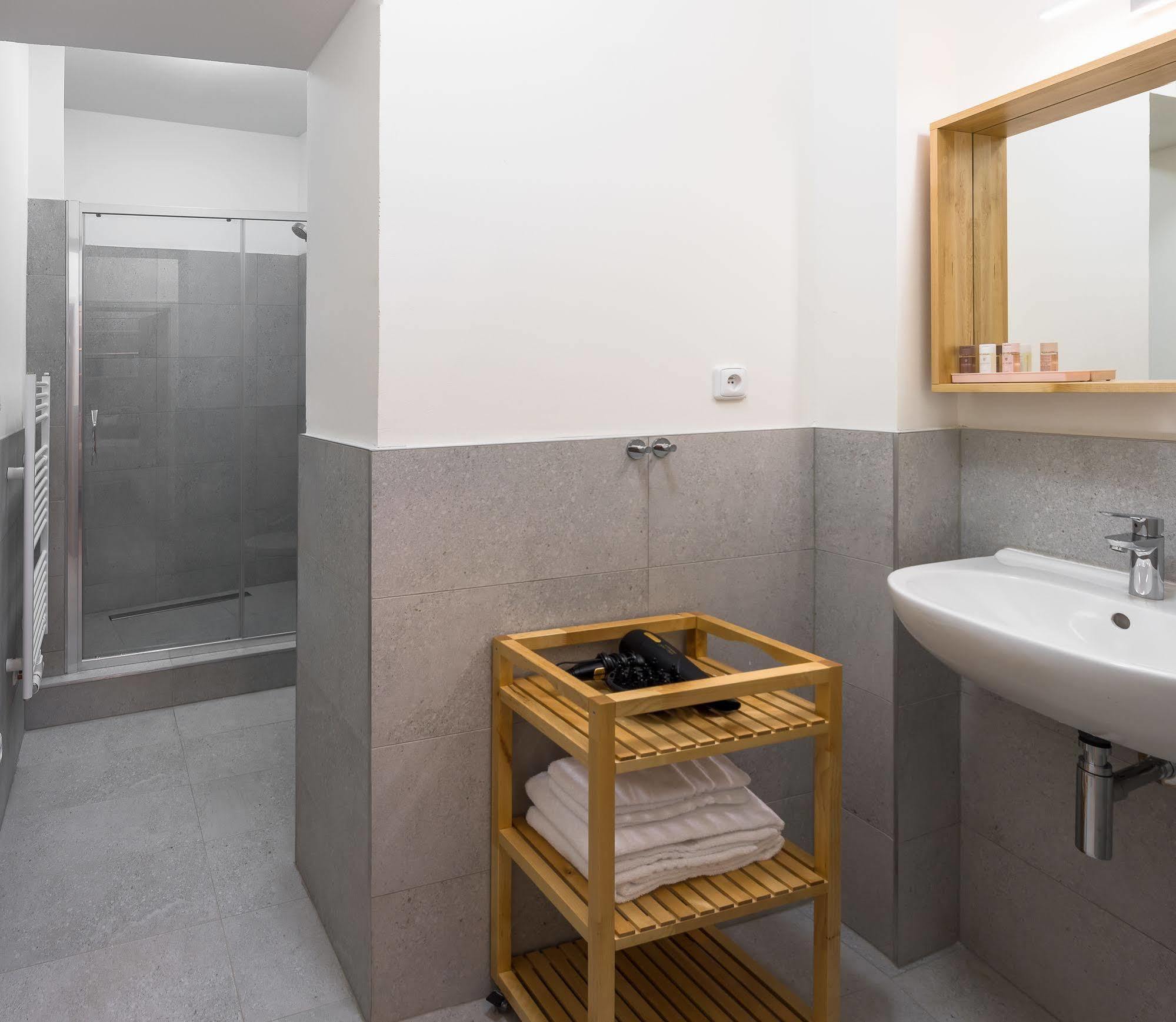 7 Tales By Adrez Apartamento Praga